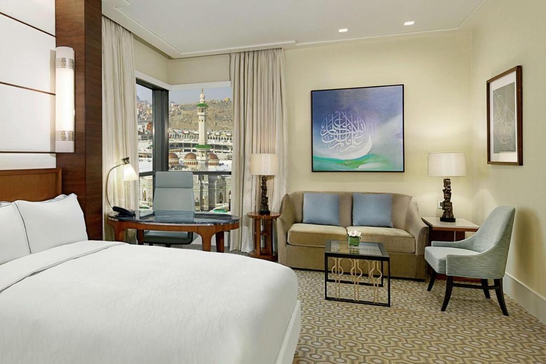 Conrad Makkah, photo 4 of 5