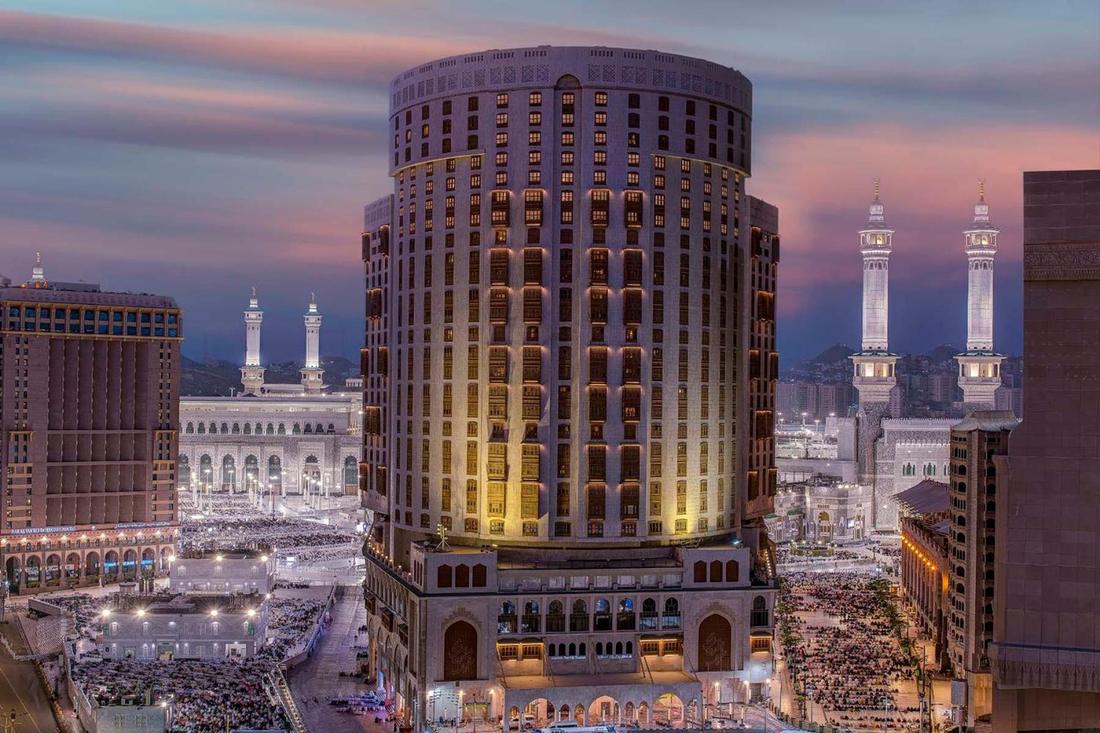 Makkah Hotel, photo 1 of 5