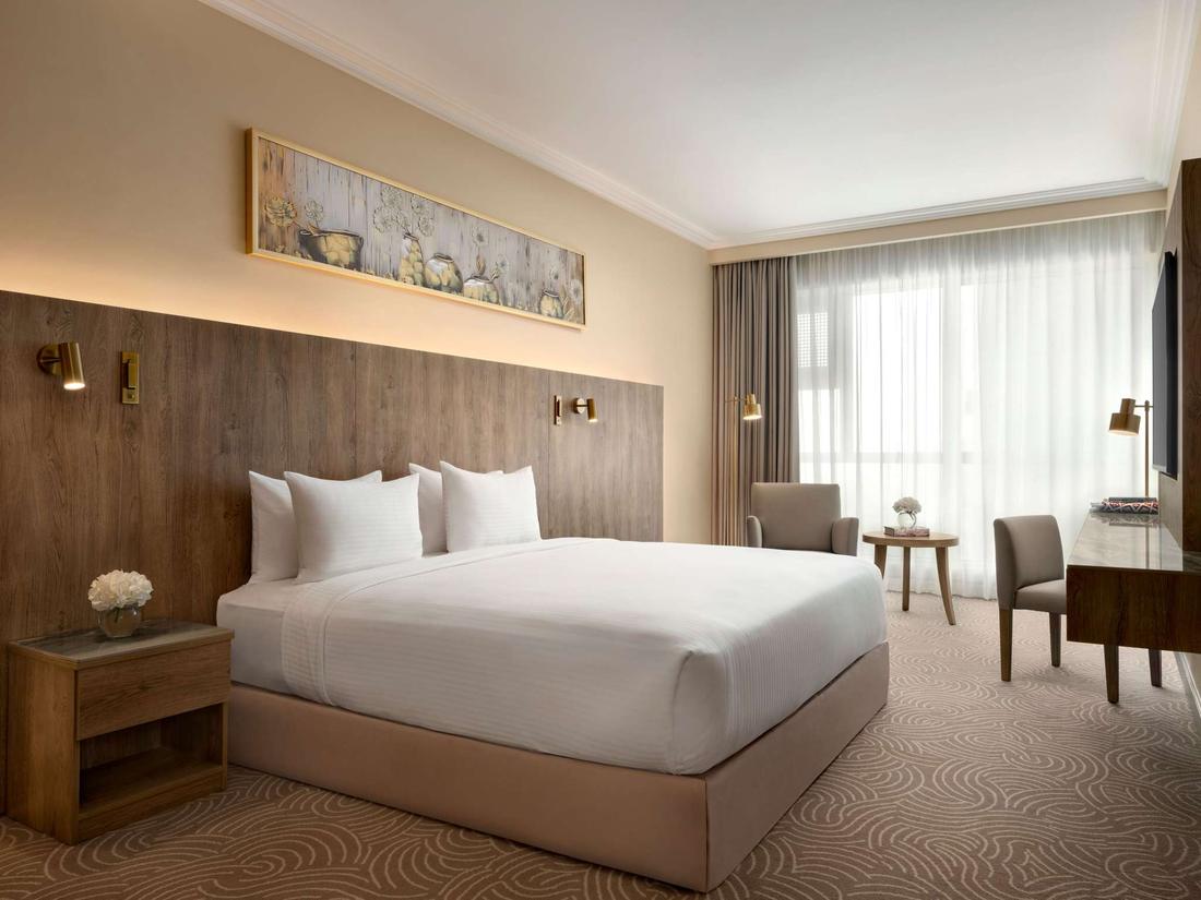 Mövenpick Hotel & Residences Hajar Tower, photo 4 of 5